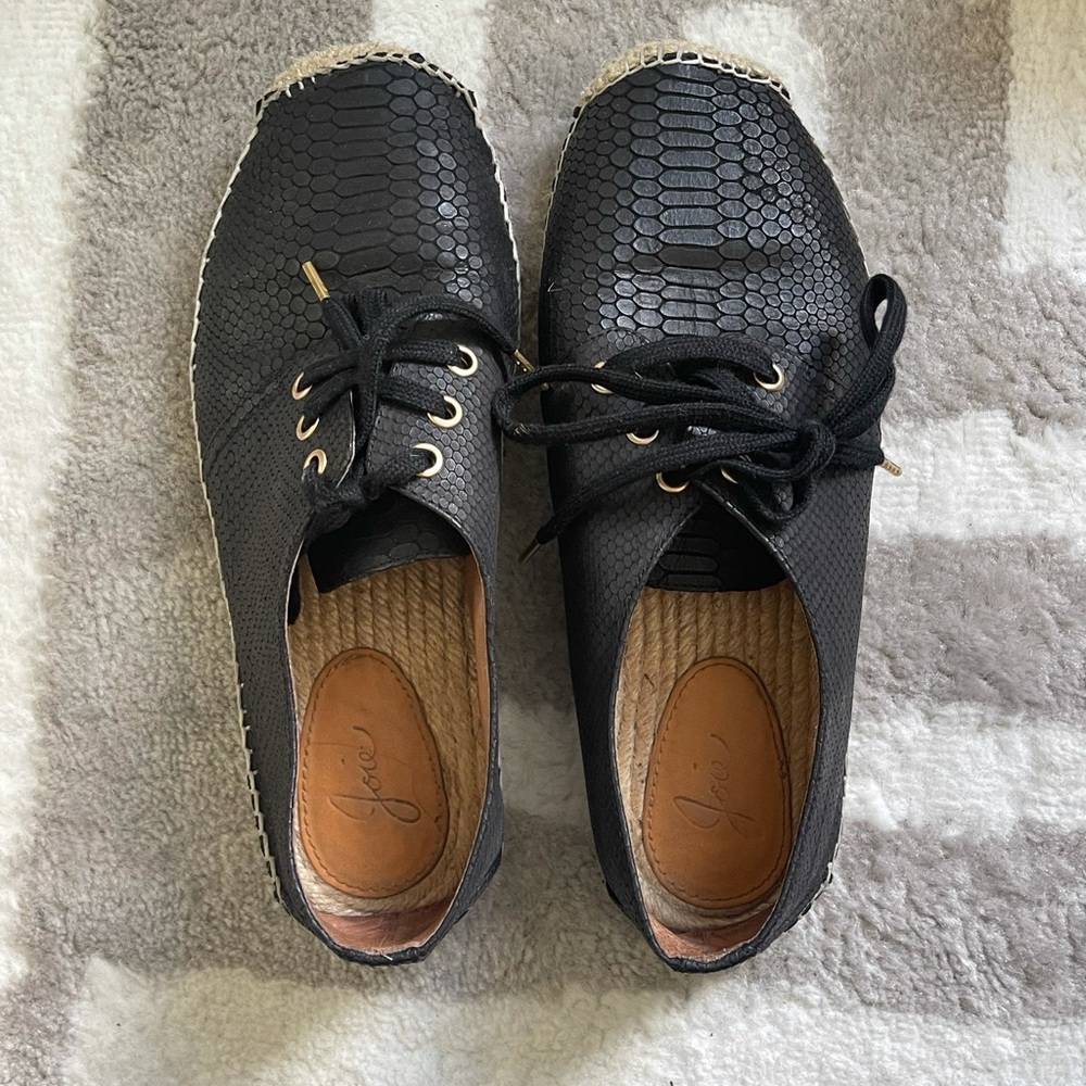 JOIE LEATHER CROC EMBOSSED ESPADRILLE SNEAKERS